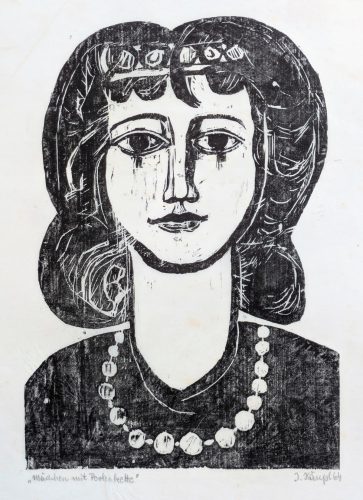 Maedchen-mit-Perlenkette